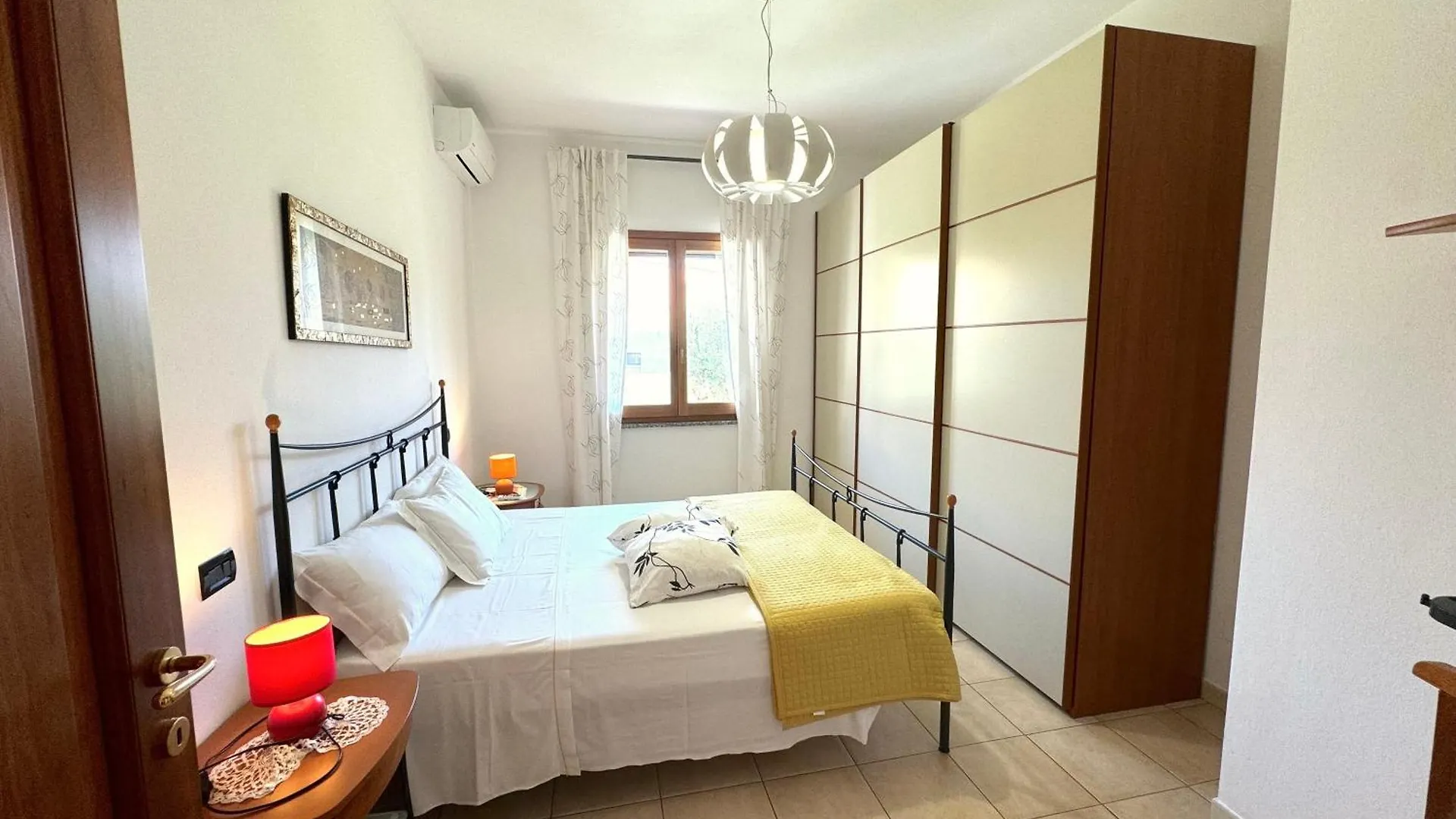 Appartamento Rosa's House - zona ospedaliera Cagliari Italia